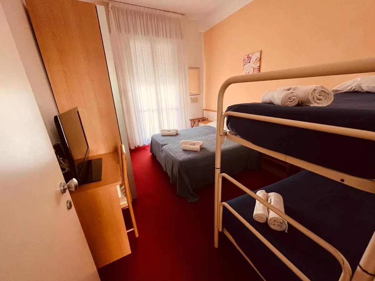 *** Hotel Villa Silvie Rose Cesenatico Italia