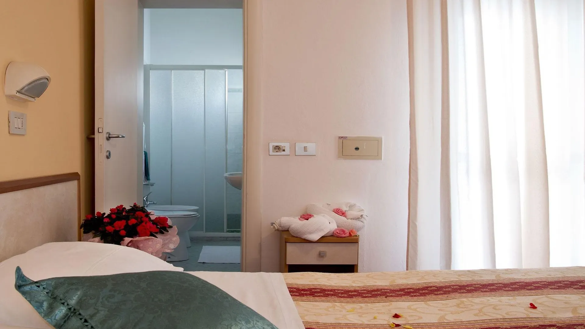 Villa Silvie Rose Cesenatico 3*,  Italia