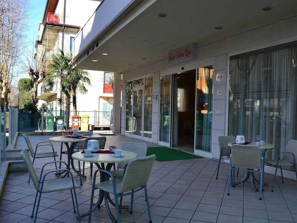 Villa Silvie Rose Cesenatico 3*,