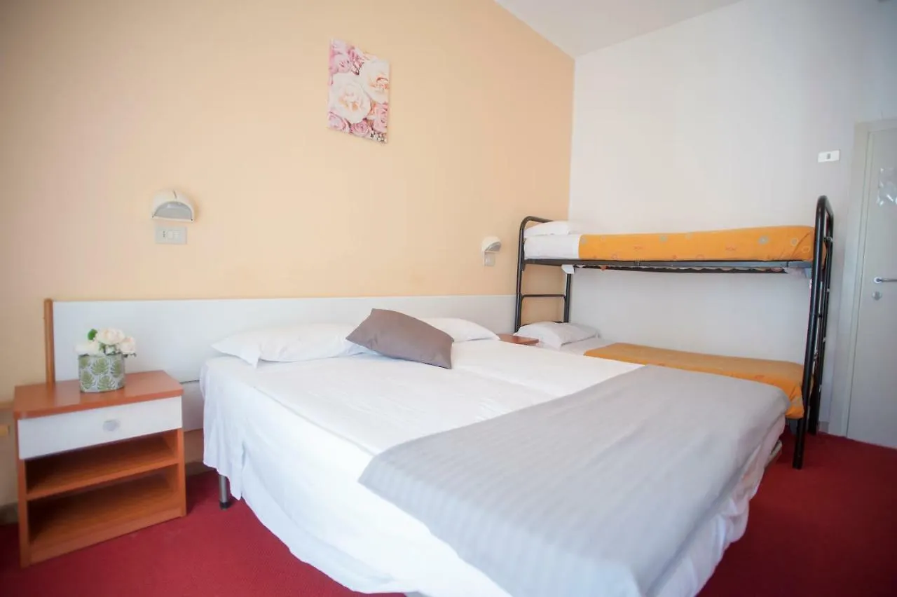 Villa Silvie Rose Cesenatico Hotel