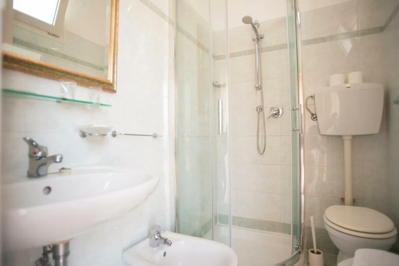 Villa Silvie Rose Cesenatico 3*,